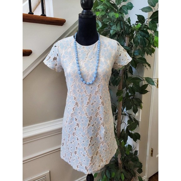Dee Elle Blue Cream Lace Floral Short Sleeve Knee Length Shift Dress Size Small - Picture 1 of 10